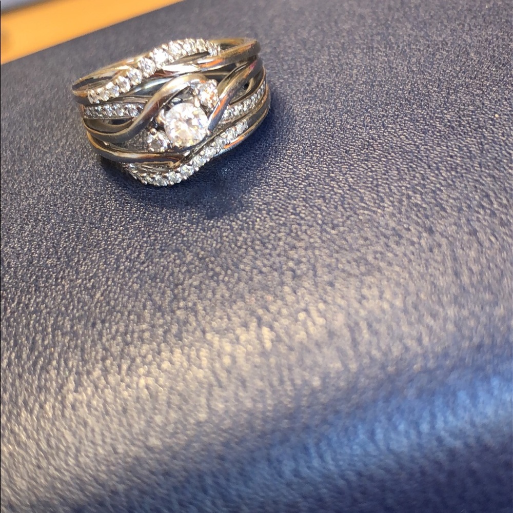 Wedding Ring Set - Picture 6 of 8
